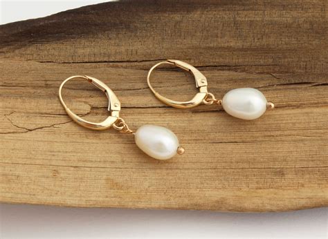 Womens Earrings: Gold earrings, Pearl earrings & more 